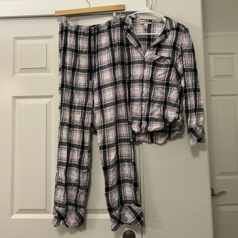 Victoria’s Secret pajama set